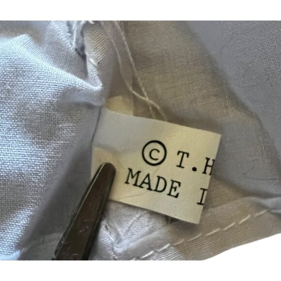 THT Doll’s School Outfit, Skirt, Shirt, Bow tie, Oxford Shoes - Picture 12 of 13